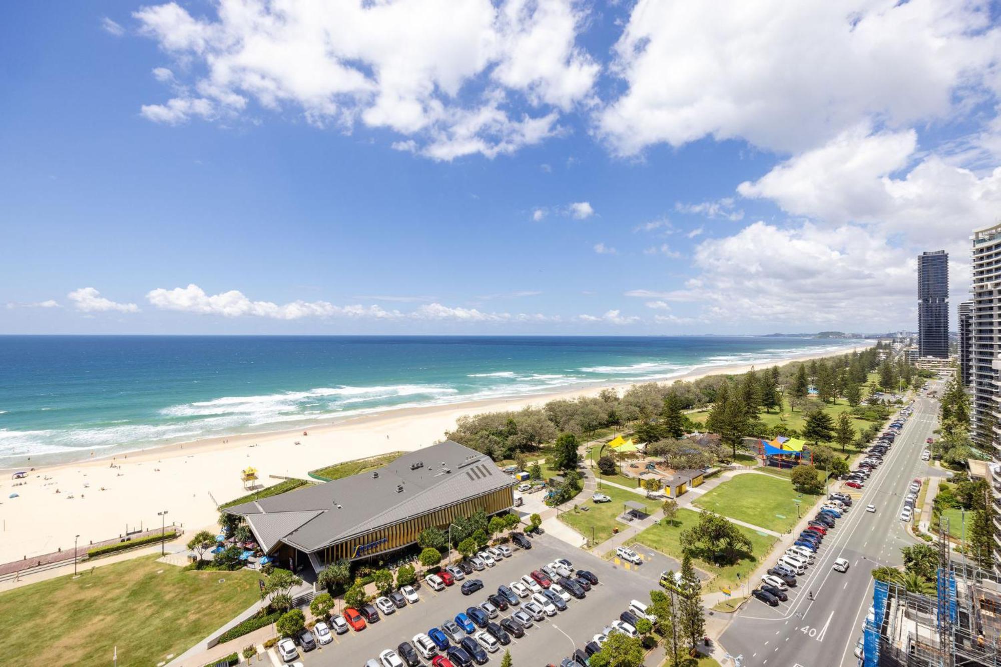 Ultiqa Air On Broadbeach Gold Coast Exterior foto