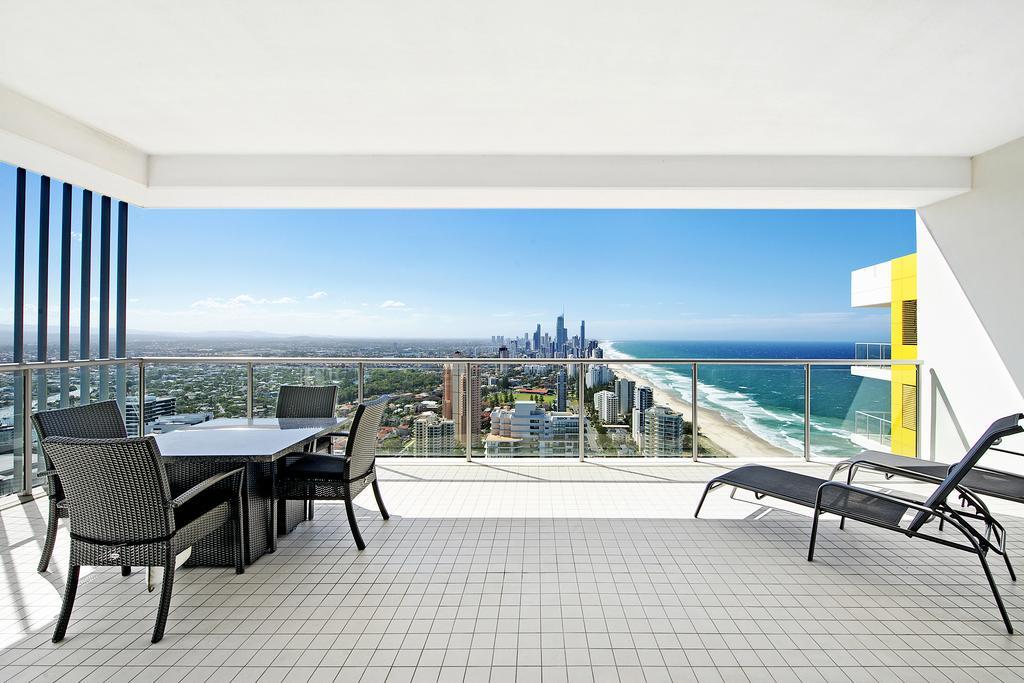 Ultiqa Air On Broadbeach Gold Coast Exterior foto